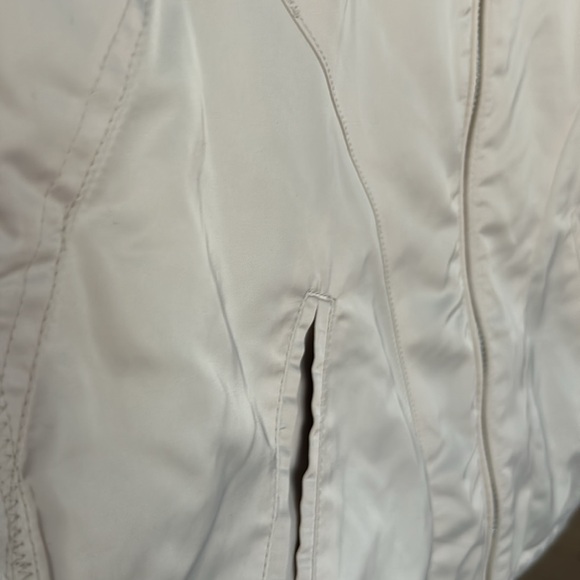 Zara neutral vest - Picture 7 of 7